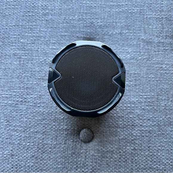 New! Altec Lansing HydraMotion Everything Proof Bluetooth Speaker - Picture 10 of 16